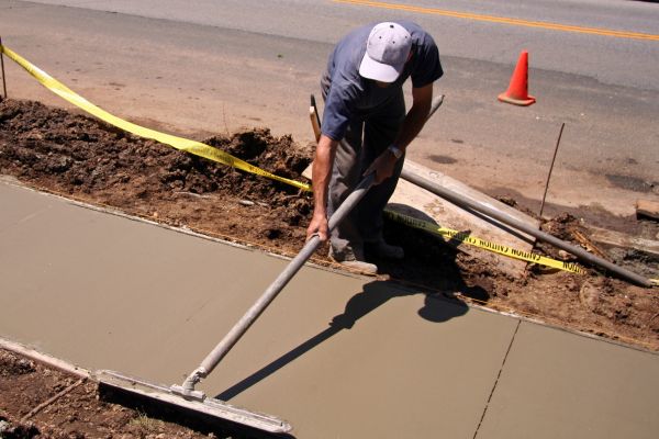 Sidewalk Building in Federal Way