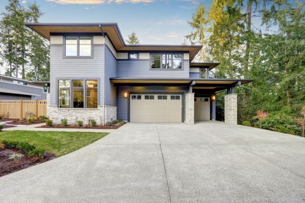 Cracked Driveway Replacement in Federal Way